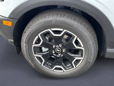 New 2026 Ford Bronco Sport Outer Banks w/ Outer Banks Tech Package+ AWD/4WD image 10