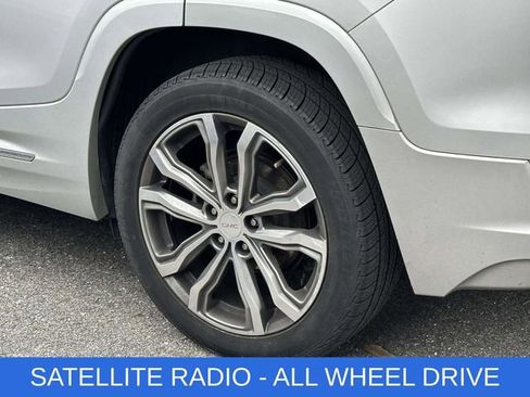 Used 2020 GMC Terrain Denali w/ LPO, Floor Liner Package AWD/4WD image 7