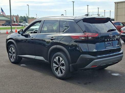 Used 2023 Nissan Rogue SV w/ SV Premium B Package AWD/4WD image 4