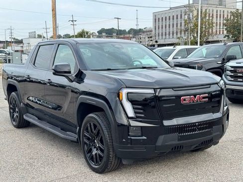 New 2026 GMC Sierra EV Elevation w/ LPO, Elevation Dark Package AWD/4WD image 7