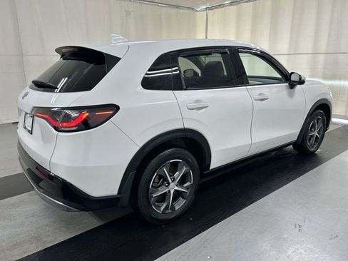 Used 2025 Honda HR-V EX-L image 2