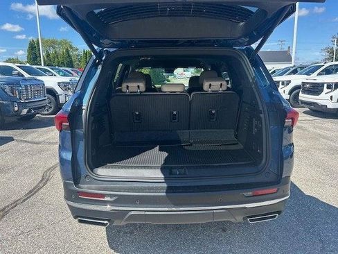 New 2026 Buick Enclave Preferred w/ Power Package image 9