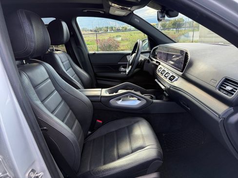 Used 2020 Mercedes-Benz GLS 450 4MATIC image 19