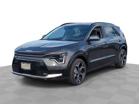New 2025 Kia Niro SX Touring image 1