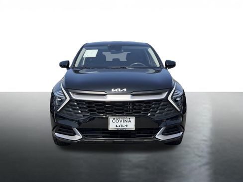 Used 2025 Kia Sportage LX FWD image 3
