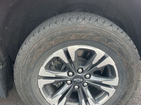 Used 2021 Chevrolet Colorado Z71 image 12