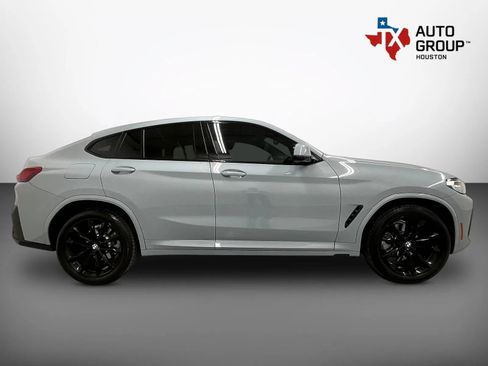 Used 2024 BMW X4 xDrive30i w/ M Sport Package AWD/4WD image 9