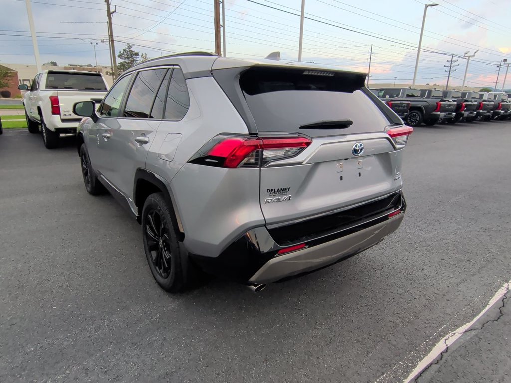 Used 2022 Toyota RAV4 SE w/ Convenience Package AWD/4WD image 6