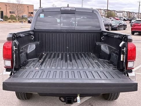 Used 2018 Toyota Tacoma SR5 image 35