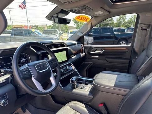 Used 2024 GMC Sierra 1500 Denali w/ Denali Reserve Package AWD/4WD image 9