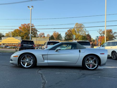 Used 2007 Chevrolet Corvette Convertible w/ Preferred Equipment Group image 41