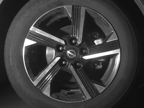 Used 2025 Nissan Sentra SV image 13