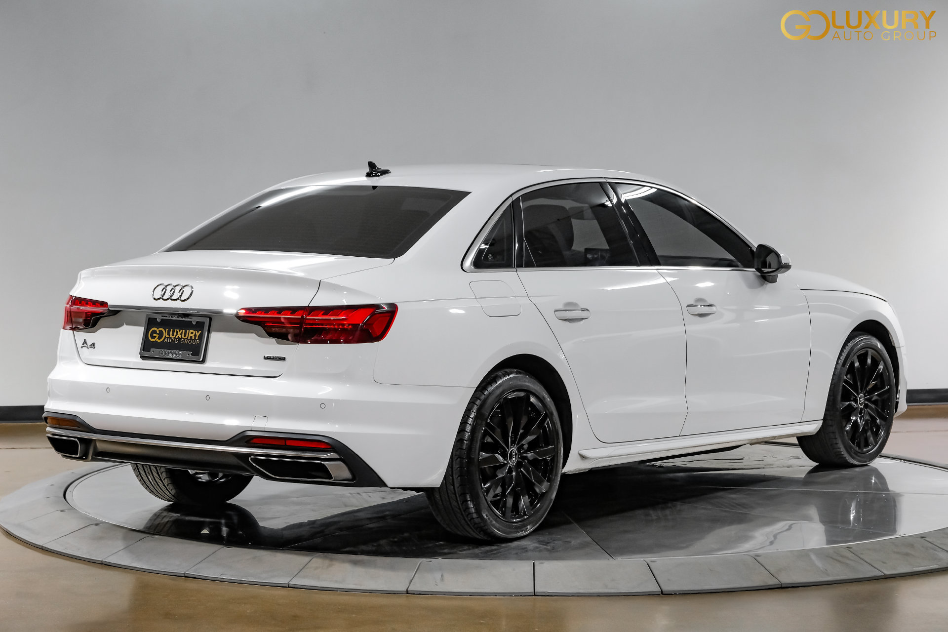 Used 2023 Audi A4 2.0T Premium w/ Convenience Package AWD/4WD image 10