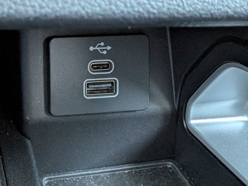 Used 2024 Ford Ranger Lariat w/ FX4 Off-Road Package image 21