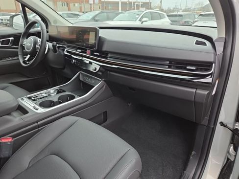 New 2026 Kia Carnival SX Prestige FWD image 16