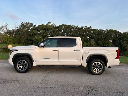Used 2023 Toyota Tundra Limited w/ Power Package AWD/4WD image 3