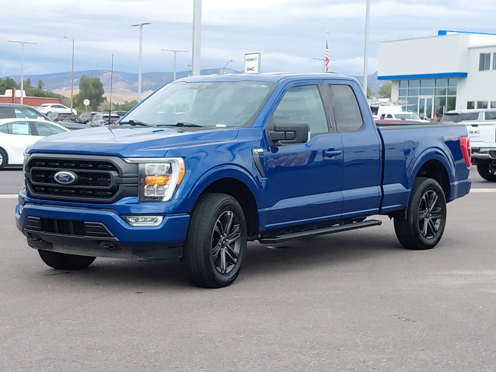 Used 2022 Ford F150 XLT w/ Equipment Group 302A High AWD/4WD image 11