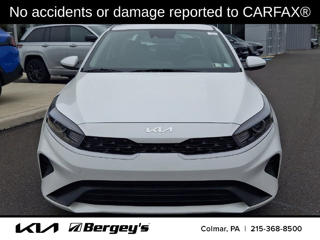 Certified 2023 Kia Forte LXS FWD image 2
