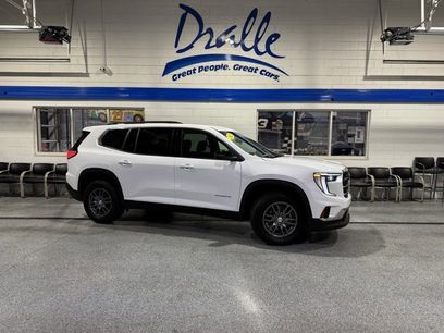 Used 2025 GMC Acadia Elevation