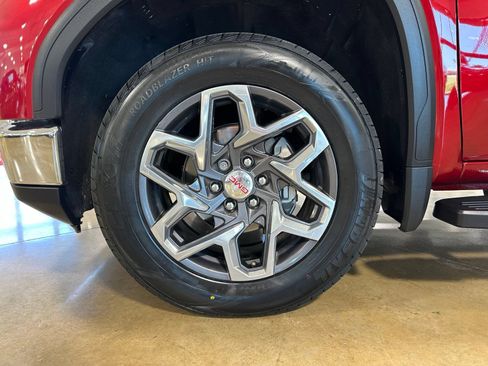 Used 2022 GMC Sierra 1500 SLT AWD/4WD image 10