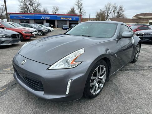 Used 2014 Nissan 370Z Coupe image 18