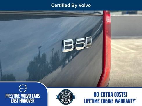 Certified 2025 Volvo XC90 B5 Plus AWD/4WD image 38