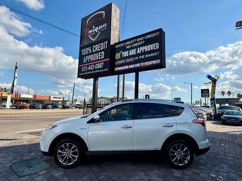 Used 2016 Toyota RAV4 Limited w/ Advanced Technology Package AWD/4WD image 25