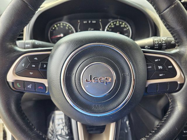Used 2016 Jeep Renegade Latitude FWD image 28