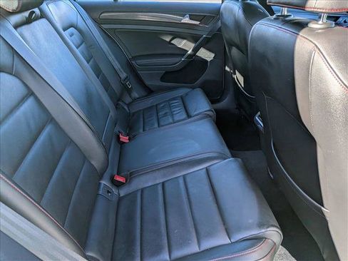 Used 2020 Volkswagen GTI SE image 20