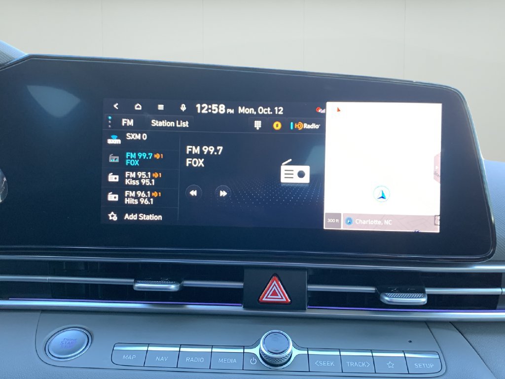 Certified 2024 Hyundai Elantra SEL w/ Convenience Package FWD image 26