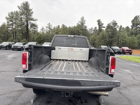 Used 2017 RAM 3500 Laramie Longhorn RWD image 11