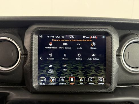 Used 2023 Jeep Wrangler Unlimited Sahara w/ Cold Weather Group image 21