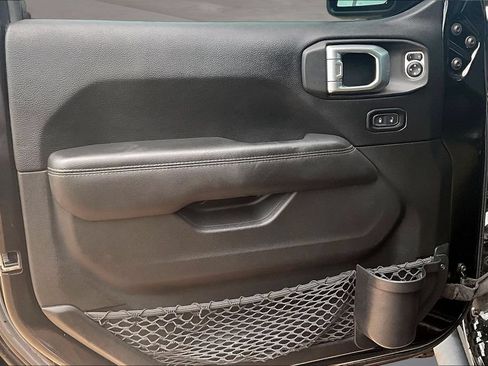 Used 2019 Jeep Wrangler Unlimited Rubicon AWD/4WD image 17