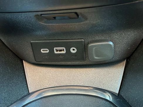 Used 2023 Chevrolet Malibu LT image 20