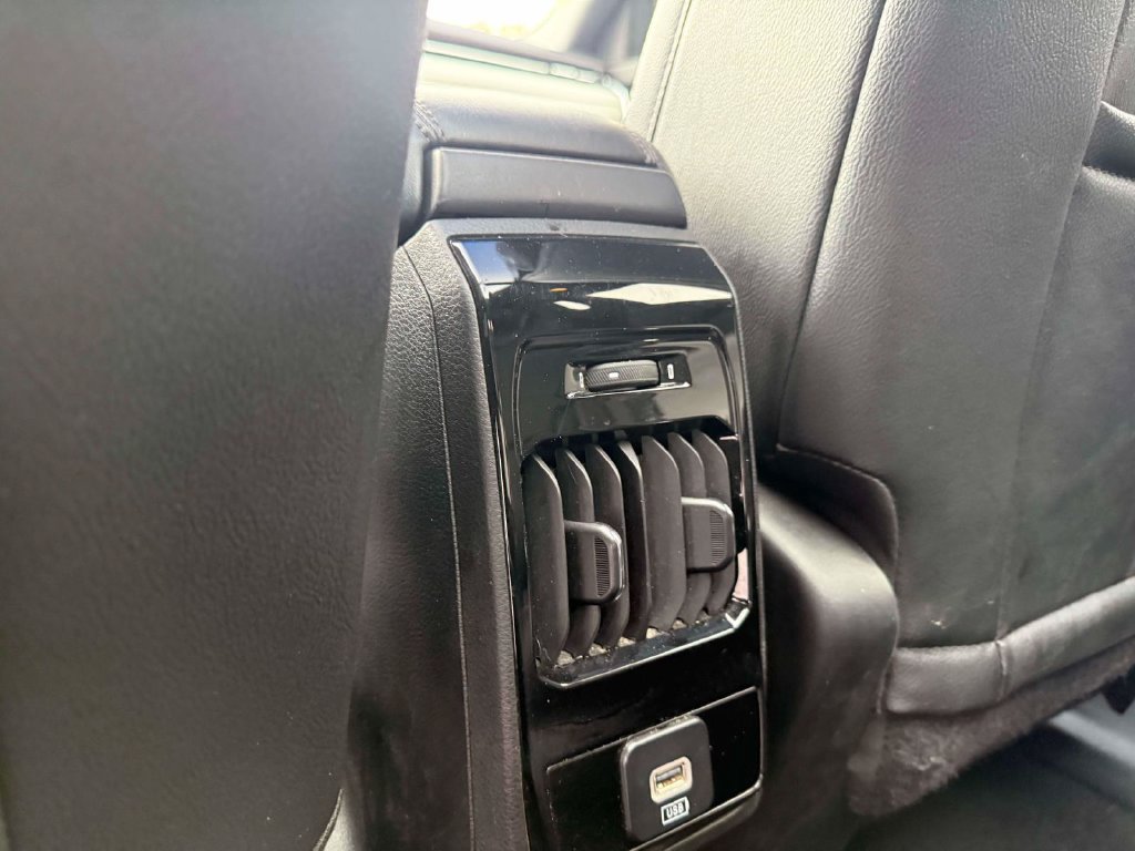 Used 2024 Jeep Compass Limited w/ Sun and Sound Group AWD/4WD image 14
