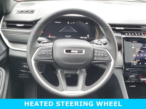 New 2025 Jeep Grand Cherokee L Altitude image 9