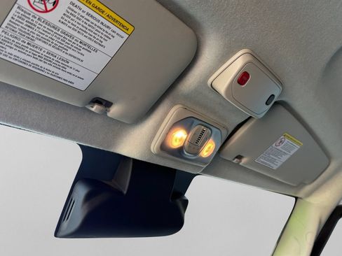 Used 2025 RAM ProMaster 2500 w/ Convenience Group FWD image 30