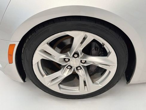 Used 2019 Chevrolet Camaro SS RWD image 22