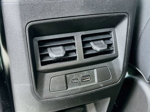Used 2026 Chevrolet Colorado ZR2 w/ Technology Package AWD/4WD image 25