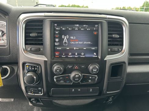 Used 2021 RAM 1500 Classic Warlock w/ Luxury Group AWD/4WD image 9