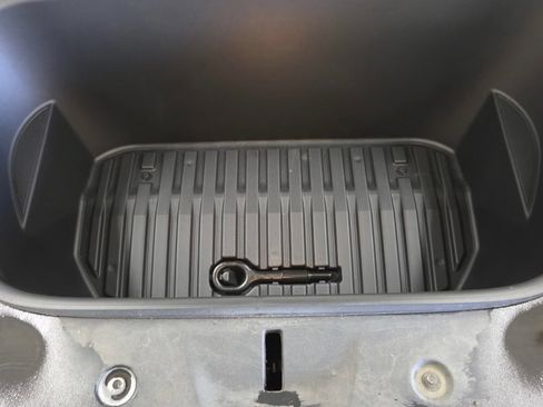 Used 2022 Tesla Model Y Performance AWD/4WD image 8