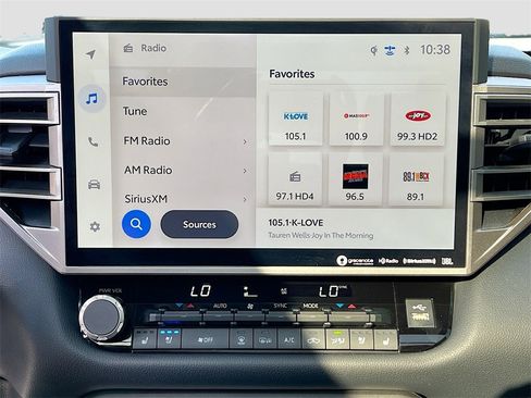 Used 2022 Toyota Tundra Limited image 12