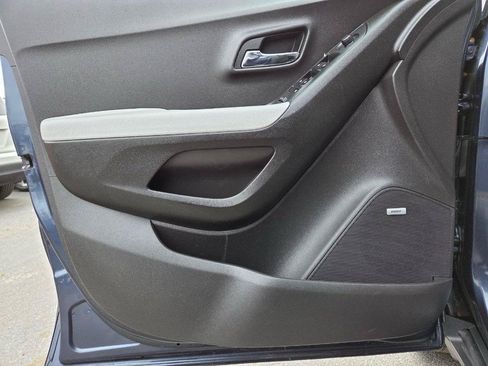 Used 2018 Chevrolet Trax Premier AWD/4WD image 26
