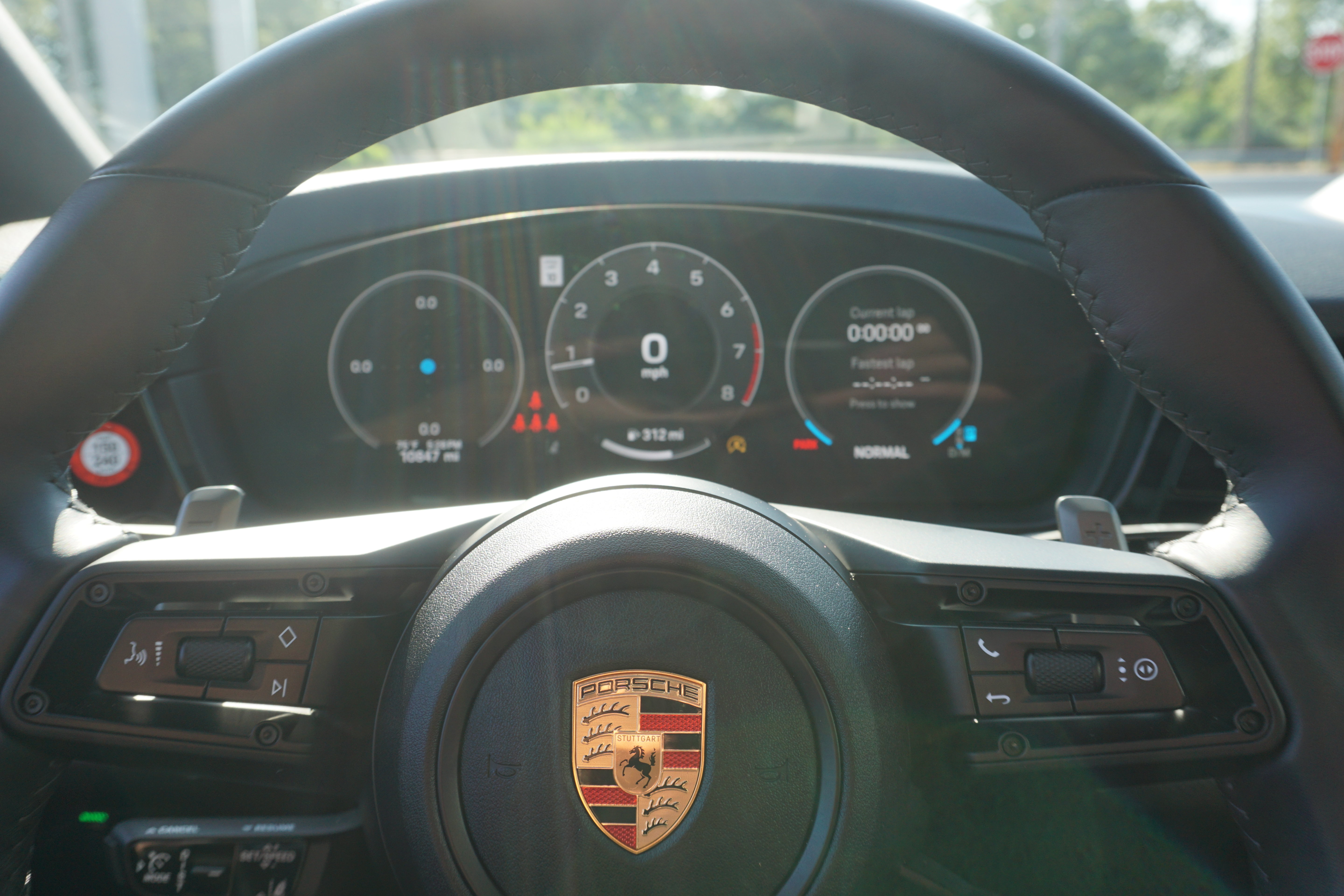 Certified 2025 Porsche Cayenne Coupe AWD/4WD image 20