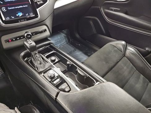 Used 2019 Volvo XC90 T5 R-Design w/ Advanced Package image 23