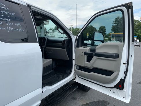 Used 2019 Ford F550 XL Reg Cab 4D image 25