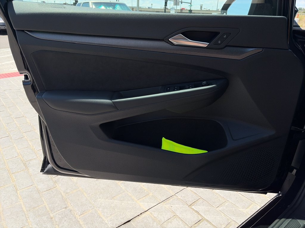New 2026 Volkswagen GTI SE FWD image 19