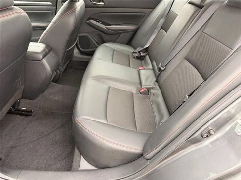 Used 2025 Nissan Altima 2.5 SR AWD/4WD image 15