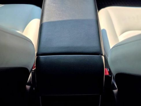 Used 2019 Tesla Model 3 RWD image 25
