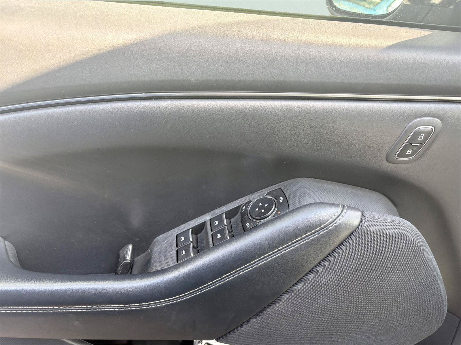 Used 2021 Ford Mustang Mach-E Select RWD image 13